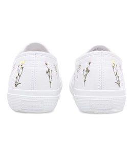 2750 FLOWER BLOOM EMBROIDERY